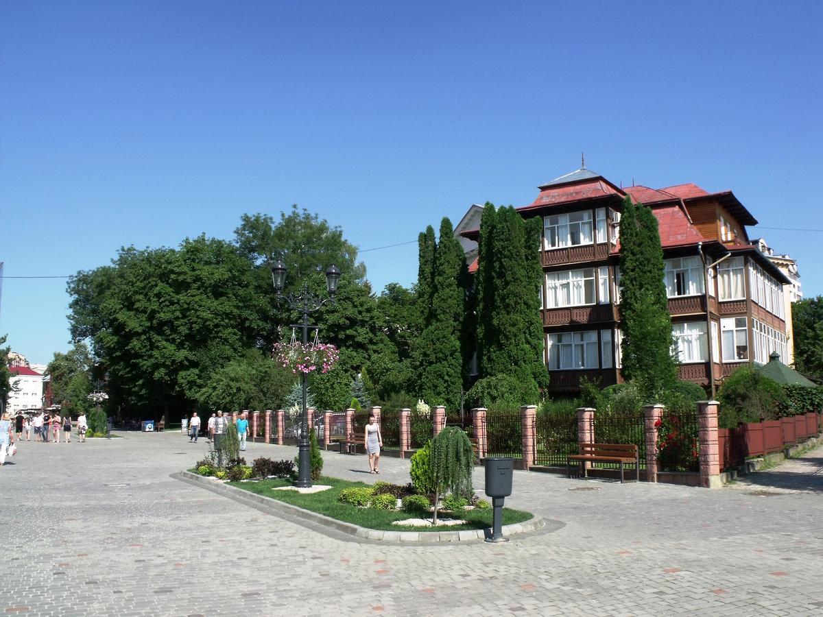 Hotel Сонячна à Trouskavets Extérieur photo