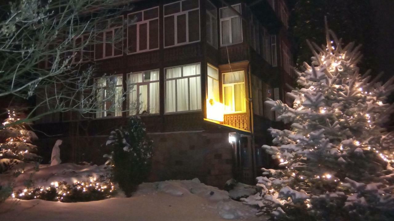 Hotel Сонячна à Trouskavets Extérieur photo